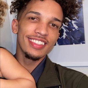 Meet your Posher, Eric